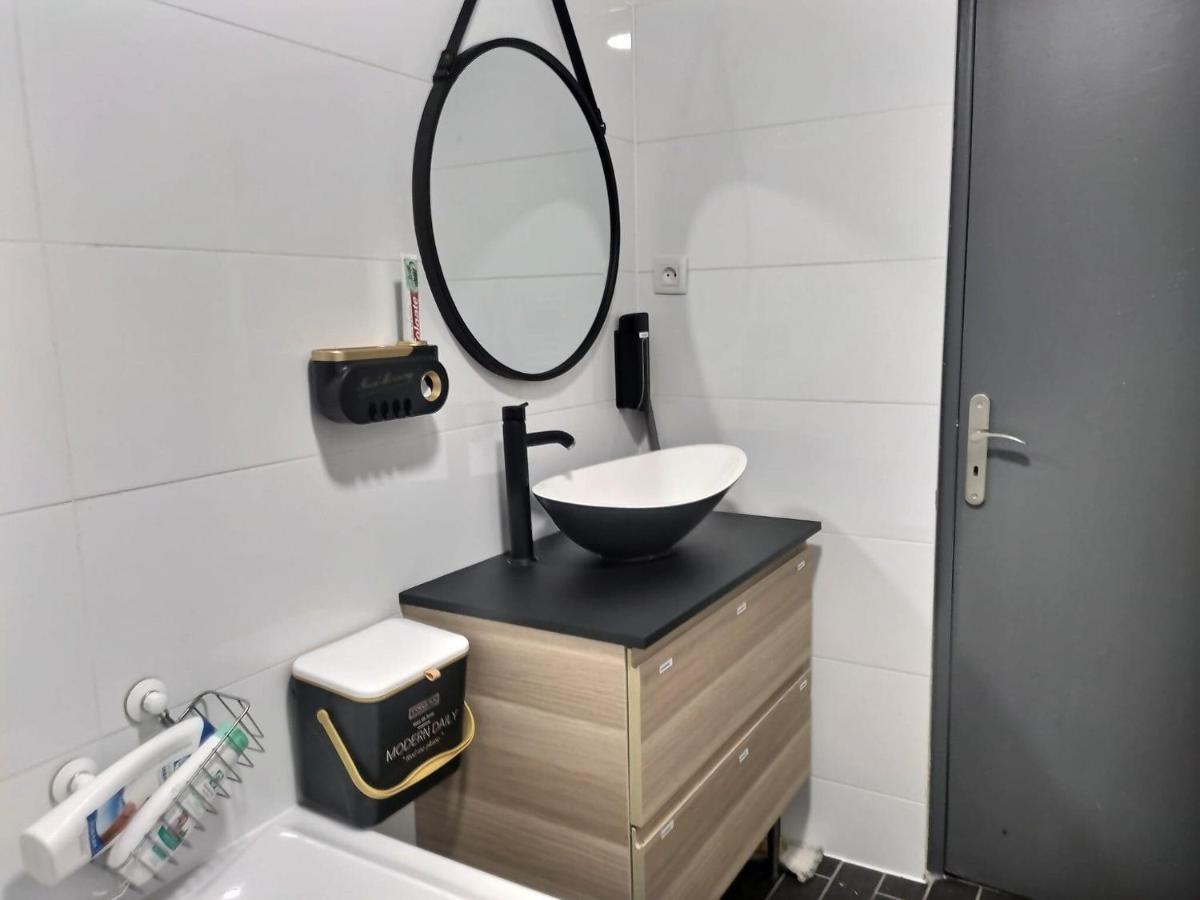 Ch Privee 18M - Canape - Netflix - Appart 120M Woippy Екстериор снимка